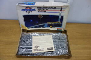 MONOGRAM ASTRONAUTS MERCURY CAPSULE AND ATLAS BOOSTER プラモデル マーキュリーカプセル 未組立 中古 ジャンク品 管理ZI-80