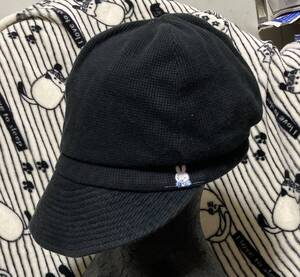 女性にオススメ♪ツバの左右幅が広いユニーク形状のソフトキャップ【トモクニ】黒色帽子CAP/ワンサイズ(57.5cm)男女OK/ユニセックス仕様