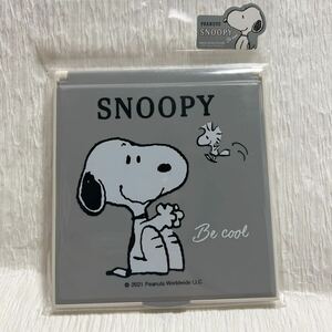 匿名配送 送料無料 未使用 海外限定 スヌーピー SNOOPY 卓上ミラー 手鏡 折りたたみミラー 薄型 コンパクト 持ち運び 小型 ウッドストック