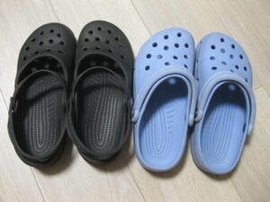 ★CROCS★クロックス★サイズＷ７★ブルー＆ブラック★２足★ＵＳＥＤ★ポイント消化に◆