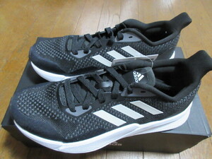 アディダスadidas23.0cmX9000L2 W新品。品番FW8078。