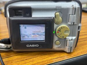 CASIO カシオ コンパクトデジタルカメラ GV-10 通電済み　　