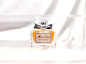 【未使用】クリスチャンディオール ミスディオール Miss Dior オードゥパルファン EDP 5ml オードパルファン 