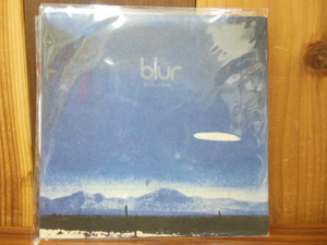 BLUR / ON YOUR OWN , SONG 2 7