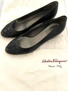 Salvatore Ferragamo 黒 パンプス　フラットシューズ 保存袋付