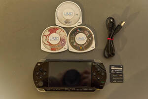 SONY「PSP-1000 本体セット（ソフト3、メモリースティック32MB、１GB　充電ケーブル）　★ジャンク品★