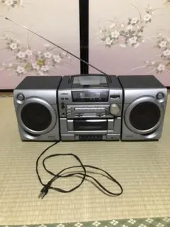 【ジャンク品】AIWA CDラジカセ　XG-E10