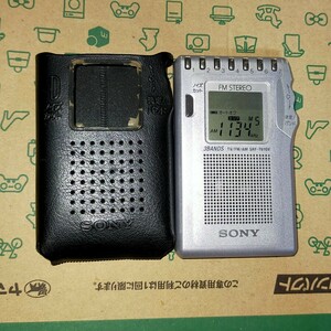 SRF-T610V ソニー 美品 受信確認済 完動品 AM FM ワイドFM ポケットラジオ 名刺サイズ 軽量 通勤 出張 競馬 入院 防災 登山 旅行 117662