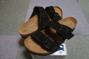 送600円 BIRKENSTOCK ビルケンシュトック アリゾナ スエード ブラック ソフトフットベットモデル クリーニング済