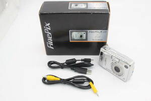 【美品 返品保証】 【便利な単三電池で使用可】フジフィルム Fujifilm Finepix A500 3x 元箱付き コンパクトデジタルカメラ v859