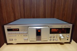 TEAC ティアック カセットデッキ V-7010　動作品