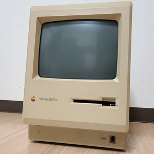 ジャンク Apple Macintosh Plus M0001A アップル マッキントッシュ プラス 本体のみ デスクトップPC 旧型PC 初期 アメリカ産 現状渡し 希少