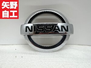 日産　エンブレム　NV100クリッパーリオ　リアエンブレム　77811-68HJ　約9.5×8ｃｍ