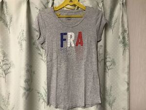 美品 プーマ PUMA 半袖 Tシャツ レディース グレー フランス FRANCE スタッズ 半袖Tシャツ 