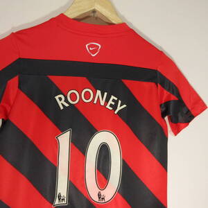 希少　NIKE　ナイキ製　マンチェスターユナイテッド　ROONEY　ルーニー　キッズ用　ユニフォームシャツ　キッズサイズM　送料230円