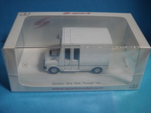 1/43スパーク ダイハツミラ ウォークスルーバン ホワイト　Spark Daihatsu Mira Walk Through Van White