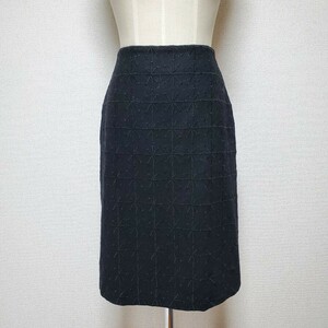 Sybilla シビラ ブラック 刺繍入り ウール 膝下 タイトスカート サイズ63-90（約Sサイズ相当）