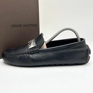 1円 【美品】 LOUIS VUITTON ルイヴィトン 【王者の風格】 ドライビングシューズ ローファー 革靴 ビジネス LV ロゴ金具 ブラック 25.0cm位