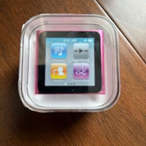 新品未開封　iPod Nano 8GB MC692J/A