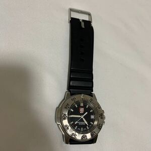 　ルミノックス　腕時計　日付カレンダー　ブラック　シルバー　SERIES 3200 LUMINOX メンズ NAVY SEAL STEEL SERIES Ref 3202 クォーツ