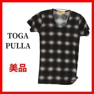 TOGA PULLA トーガプルラ　Tシャツ　半袖　B741