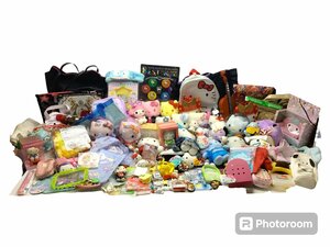 ■Sanrio サンリオ サンリオグッズ まとめ売り キティちゃん マイメロなど グッズいろいろ 2個口 中古品 /12.88kg■