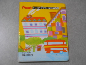 ぺんてる　パスティック12色 芯だけで作られたソフトな色鉛筆