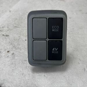 74 トヨタ NHP 10 アクア ECO EV MODE EVモード ECOモード スイッチパネル M-701