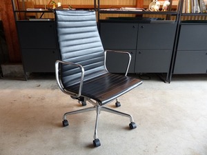 ｆ■Herman Miller（ハーマンミラー）4脚セット｜イームズ アルミナムグループ エグゼクティブチェア ｜ビンテージ/ハイバック/レザー