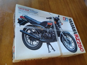 TAMIYA YAMAHA RZ250 (1/12) 未開封