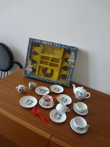 ＋＋＋＋＋＋＋　レトロ/ノスタルジック/TOY/TEA SET/おままごと/ミニチュア/For Export/里帰り？/Made in Japan！　＋＋＋＋＋＋＋