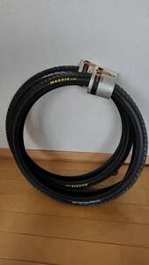 MAXXIS Holy Roller BMX tire 20x1.75 未使用　２本セット
