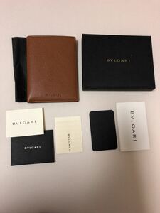 新品未使用 BVLGARI ブルガリ グレインレザー 財布 カード入れ 札入れ パスポートケース 二折財布 ブラウン 茶色 激レア商品