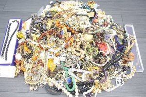 【行董】◎大量貴金属アクセサリーまとめ 総重量7.8kg ネックレス リング パール 等 AG000BOD17