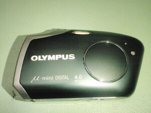 O001-μmini-5 OLYMPUS製デジタルカメラ　μ-mini DIGITAL(400万画素 　光学2倍ズーム)