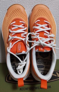 キーン☆KEEN ヴァーサコア スピード ウィメンズ 24cm Tangerine/Scarlet Ibis スニーカー ハイキングシューズ