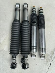 ハイエース OHLINS DFV TYPE NSショックアブソーバー（20段減衰調整式）走行3000kmの美品