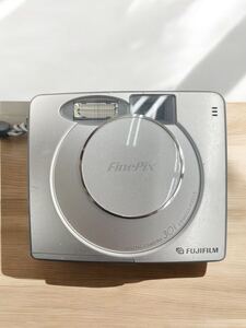 ◯k FUJIFILM 富士フイルム 190 FINEPIX 30i f=5.8mm 単三乾電池式 コンパクトデジタルカメラ CAMEDIA 動作未確認