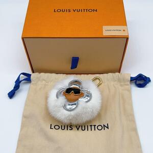 美品 ルイヴィトン M00554 ポルトクレ スノーヴィヴィエンヌ チャームLOUIS VUITTONM00554 ユニセックス レザー ミンクファー キーホルダー