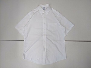 3．ブルックスブラザーズ BROCKS BROTHERS 346 SLIM-FIT 半袖シャツ メンズ 16 1/ 2 白　ボタンダウンx809