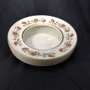 可愛いレトロ】金彩と花模様の小物入れ　アイボリー　灰皿　花生け　花瓶 vintage retro ceramic small container w/red flower pattern