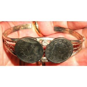 超希少!VTG NAVAJO 1930’s STERLING SILVER CUFF BRACELET W COINS USAナバホビンテージステアリングシルバーコインバングル