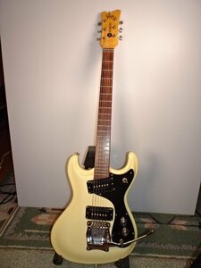 Mosrite モズライト・べンチャーズモデル　EXCELLENT　日本製　パールホワイト　音出し確認O.K. ガリなし　現状品　ジャパンビンテージ　