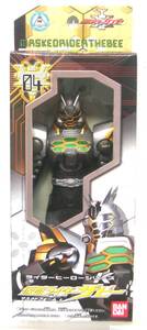 バンダイ 仮面ライダーカブト ライダーヒーローシリーズ 04 ザビー マスクドフォーム ソフビフィギュア 2006年当時物