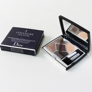 良品 残量9割 クリスチャンディオール Christian Dior 5 サンク クルール クチュール 599 NEW LOOK アイシャドウ/コスメ【2400013823791】