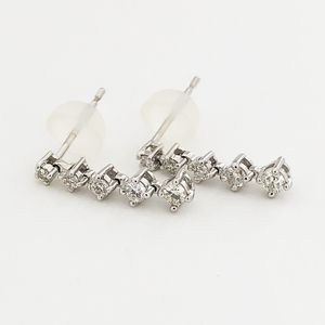 K18WG　ダイヤ　ピアス　D 0.15ct×2