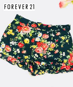 新品タグ付き　FOREVER 21（フォーエバートゥエンティワン）　裾フリルデザイン　ショートパンツ　ブラック　サイズ　US M