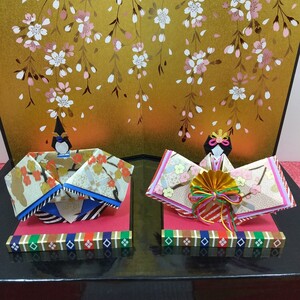 ☆51☆　中ハンドメイド　お雛様　ひな人形　友禅和紙　折り紙　台座付き　ひな祭り　 桃の節句