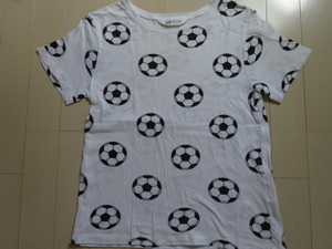 ☆H&M☆　サッカーボール柄　半袖Tシャツ　140