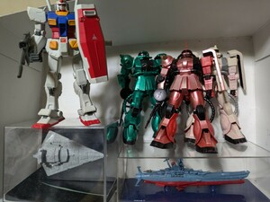 プラモデル　 FGザク　シャア専用　完成品　 ガンダム　スター・デストロイヤー　宇宙戦艦ヤマト